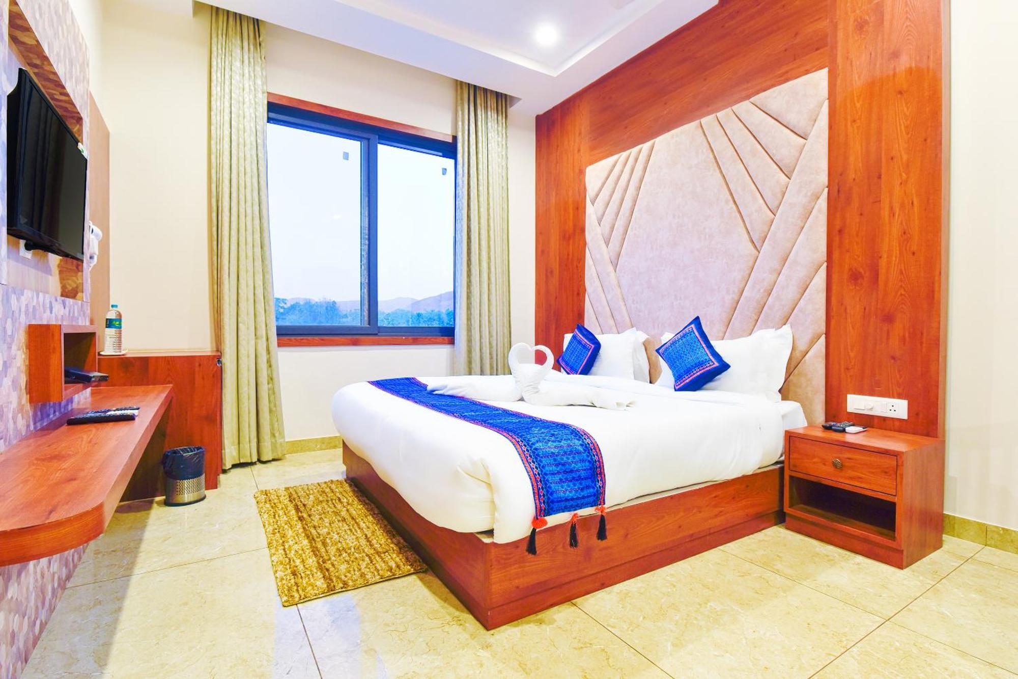 Hotel Remark Udaipur Esterno foto