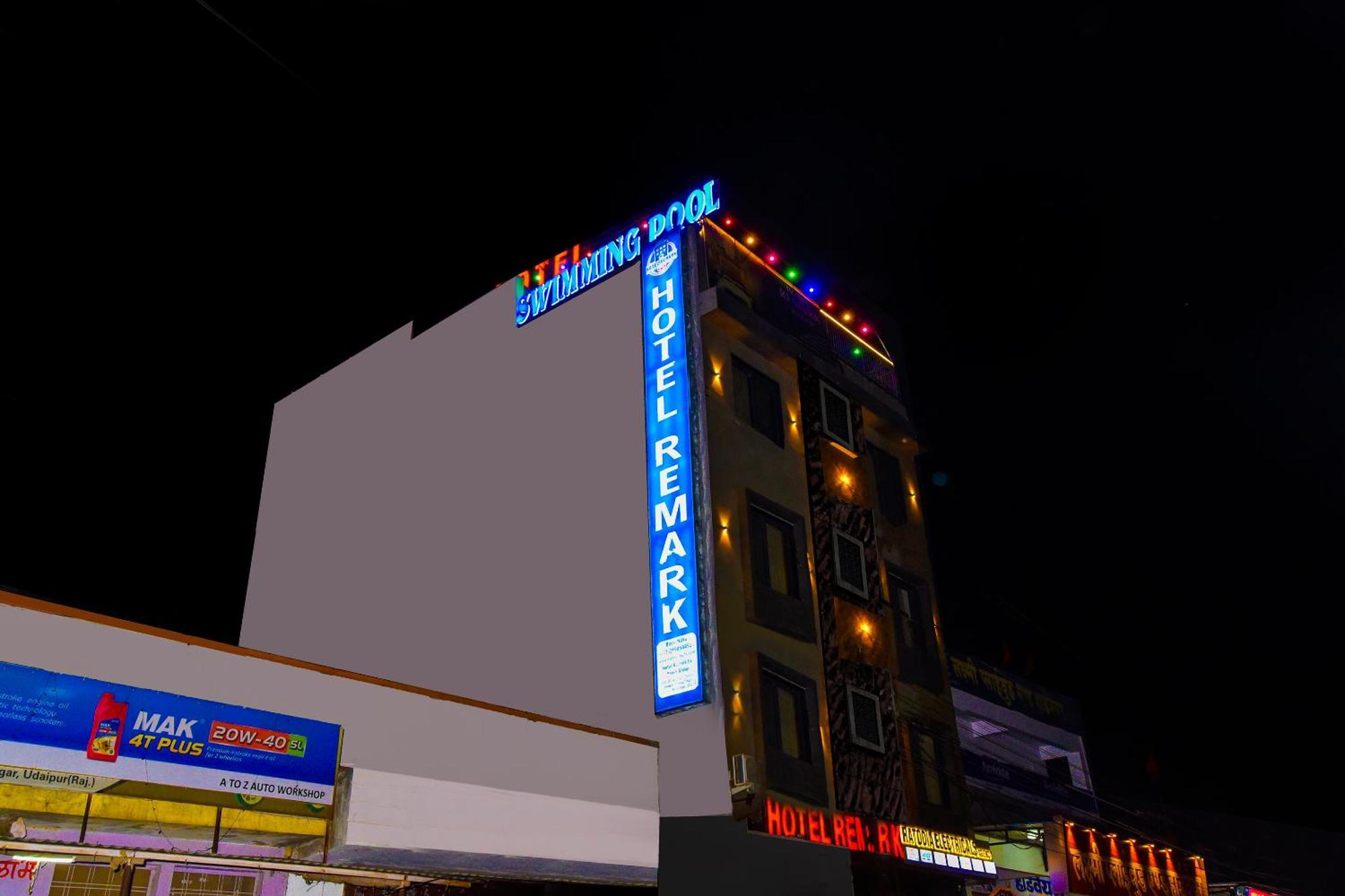 Hotel Remark Udaipur Esterno foto