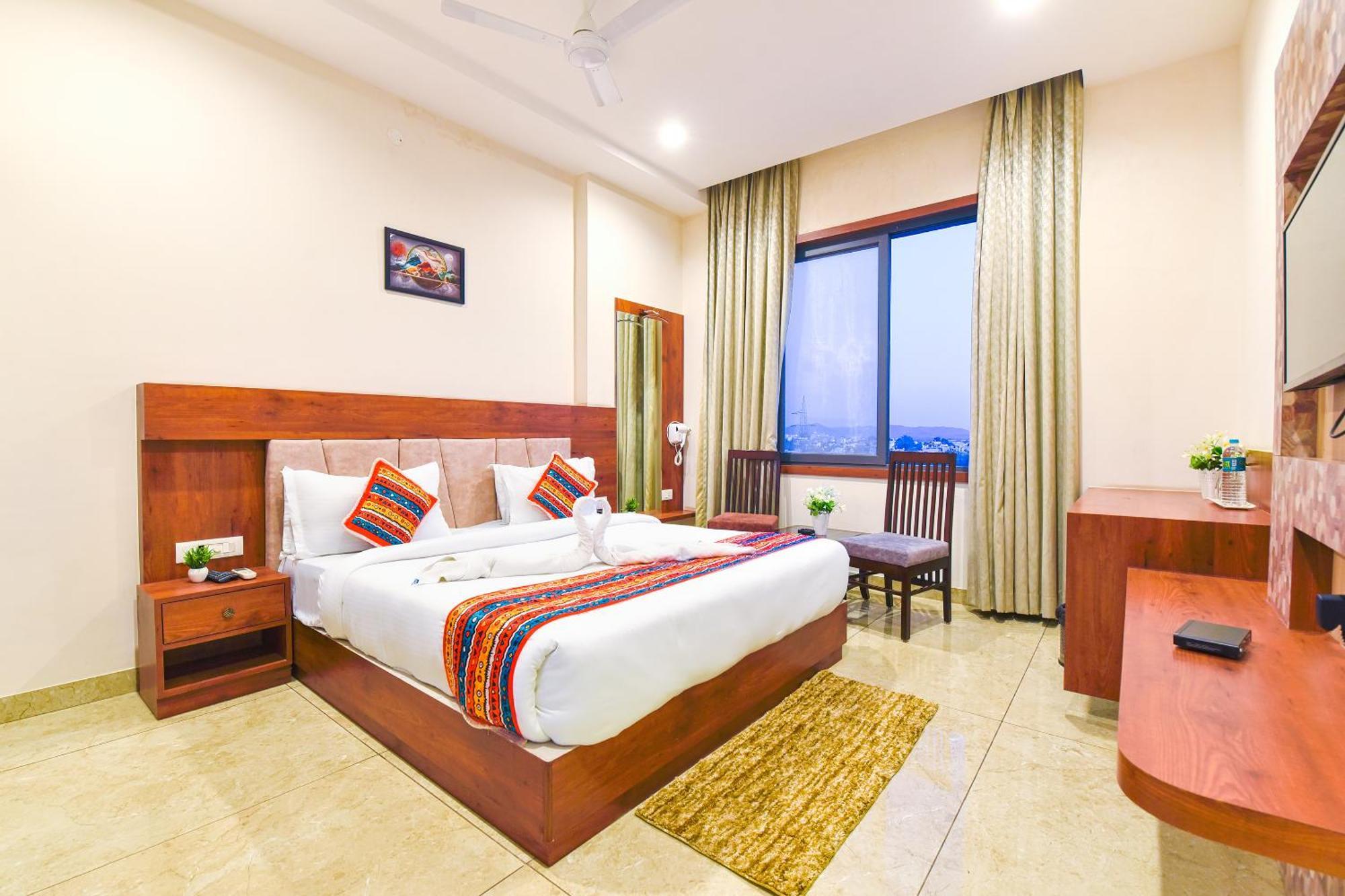 Hotel Remark Udaipur Esterno foto