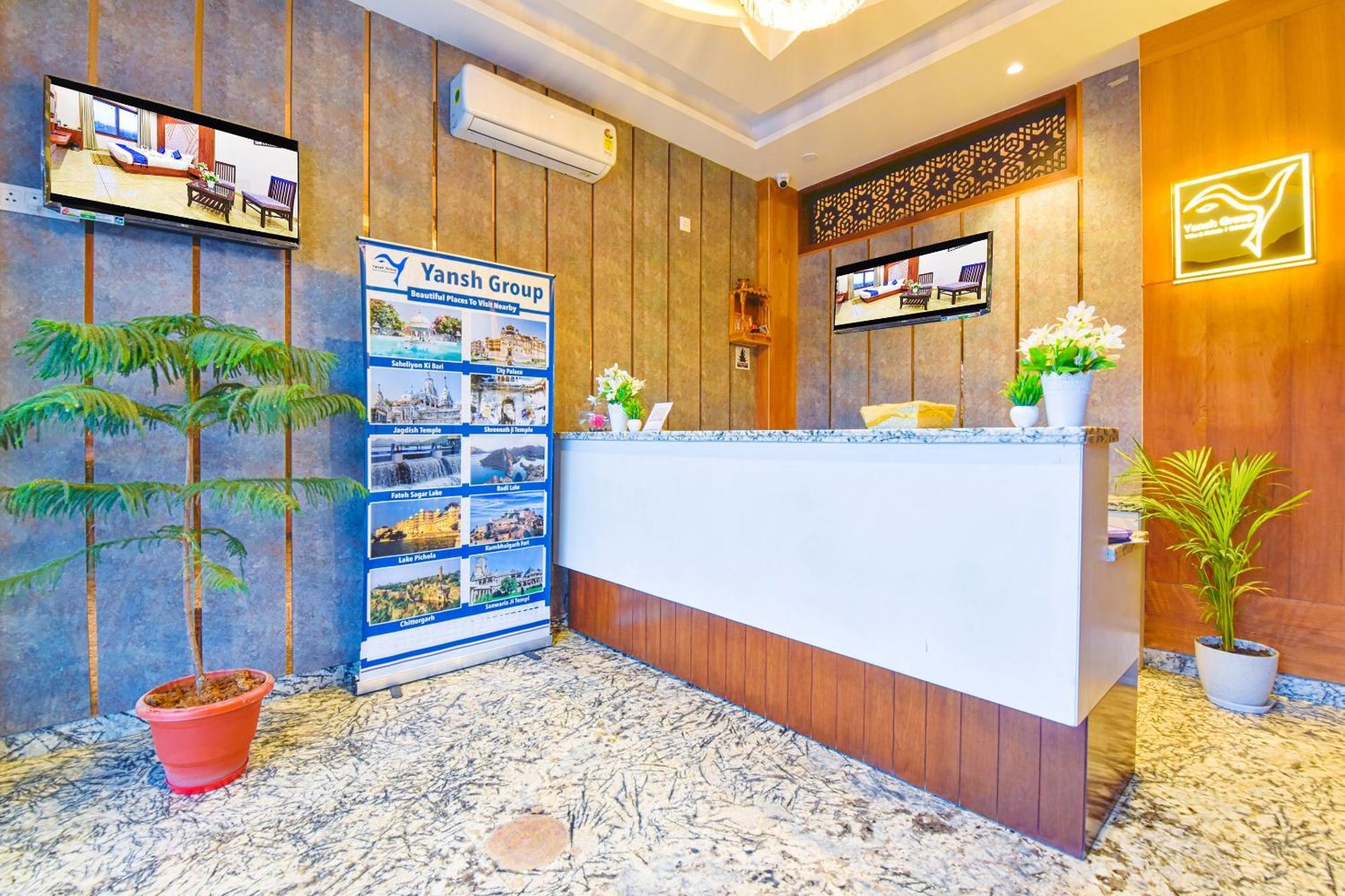 Hotel Remark Udaipur Esterno foto